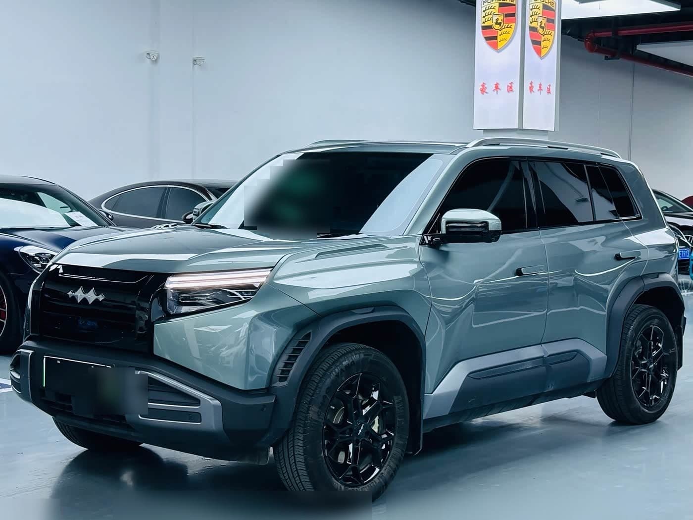 2025 Fang Cheng Bao Titanium 3 front exterior