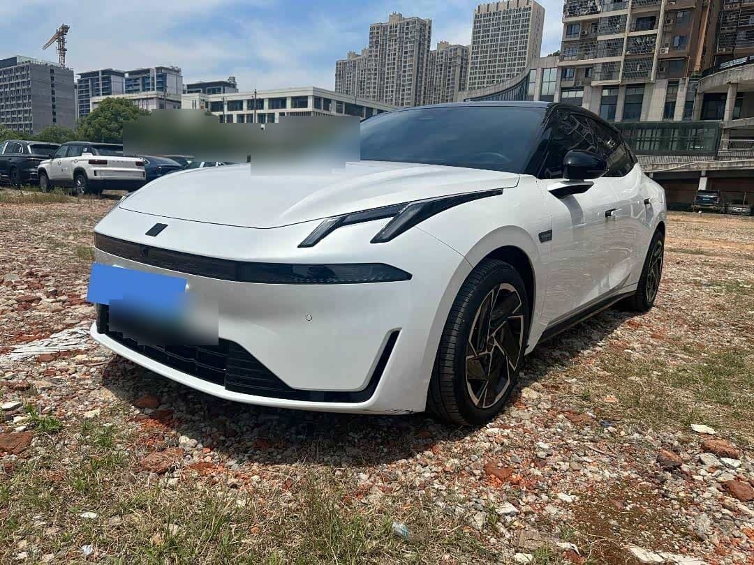 2024 Lynk & Co 07 EM-P front exterior