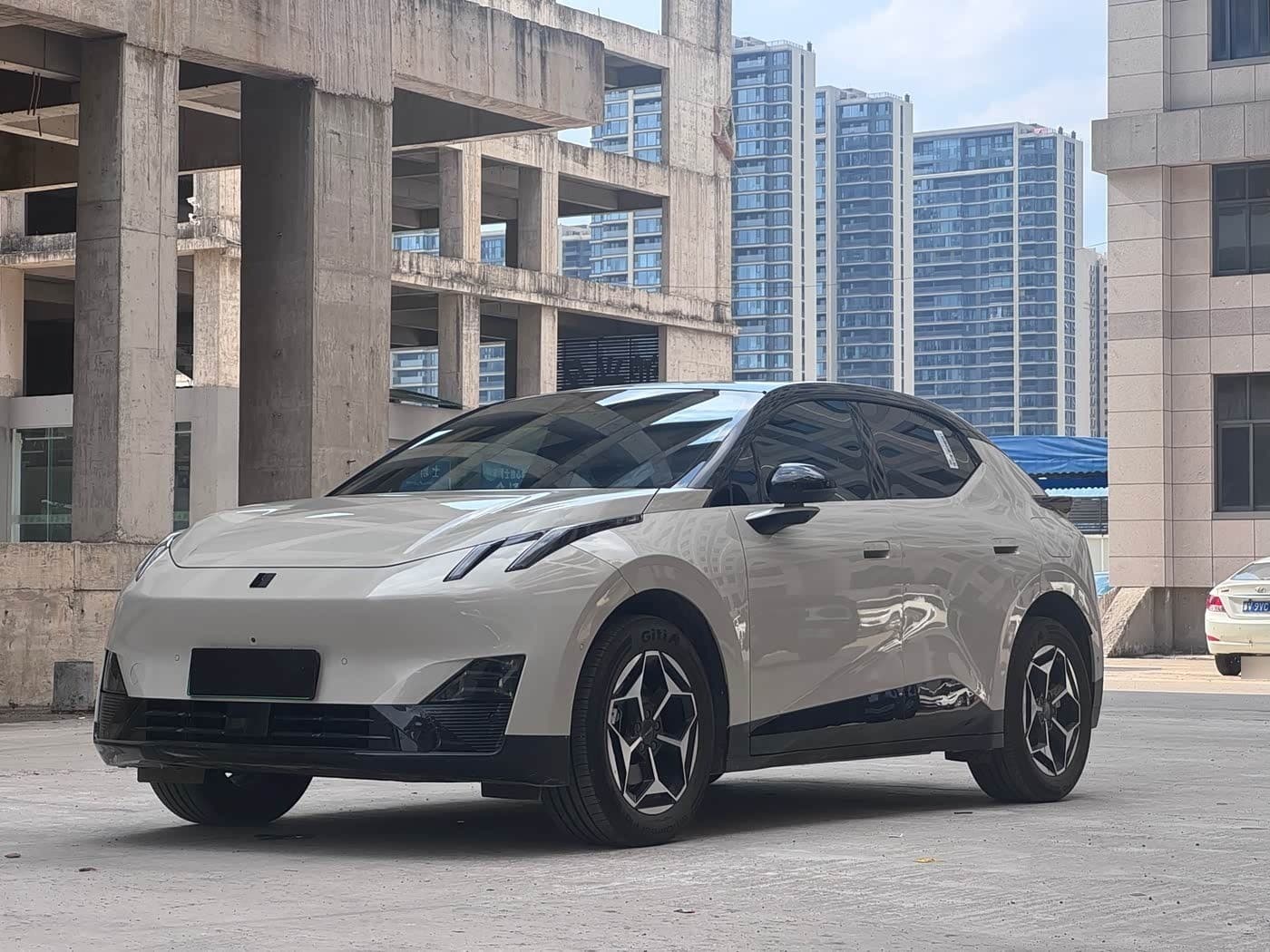 2025 Lynk & Co Z20
