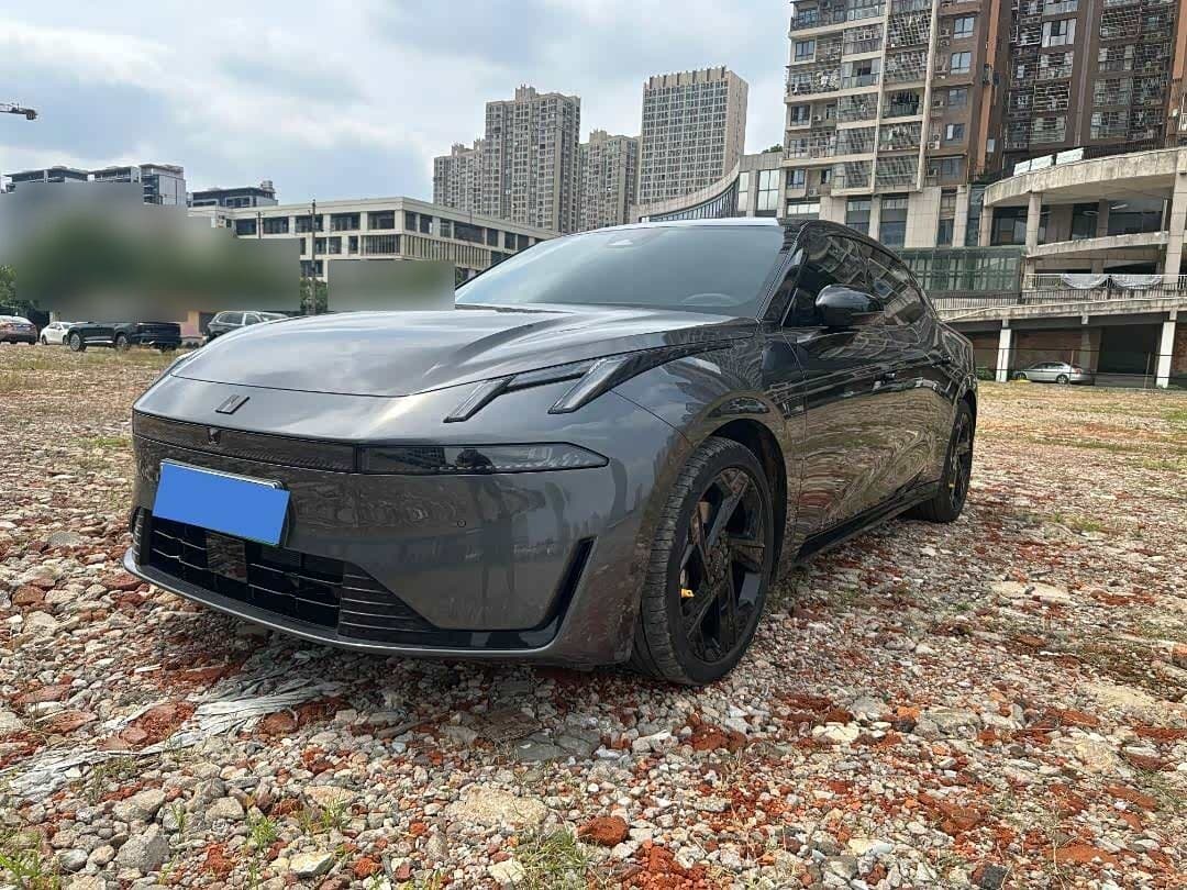 2024 Lynk & Co 07 EM-P front exterior