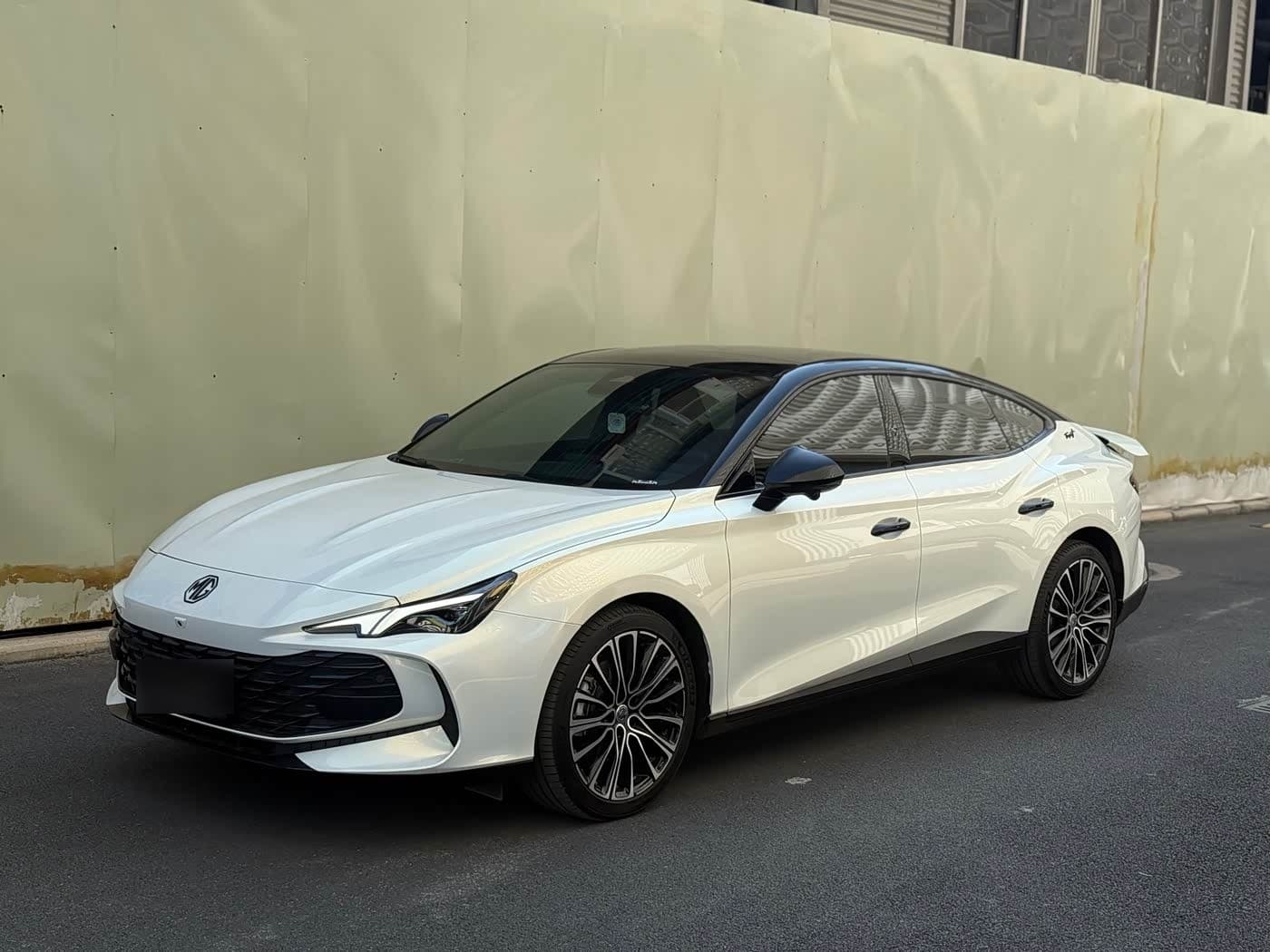 2024 MG MG7 front exterior
