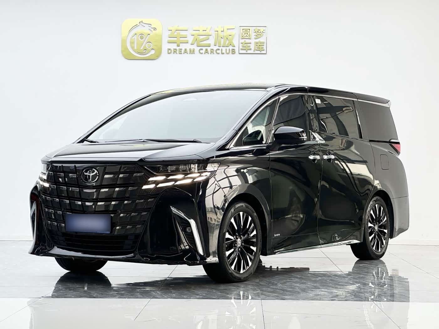 2023 Toyota Alphard front exterior