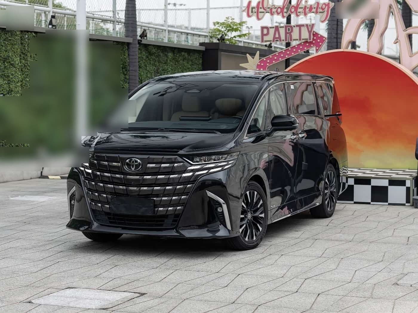 2023 Toyota Alphard