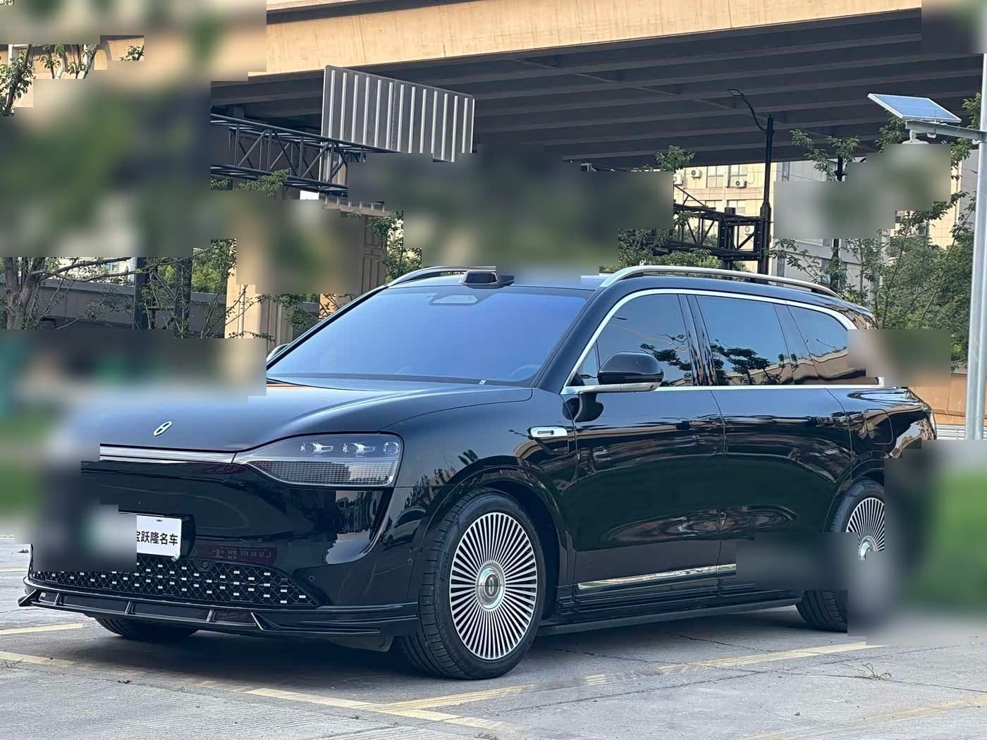 2025 AITO Wenjie AITO M9 front exterior