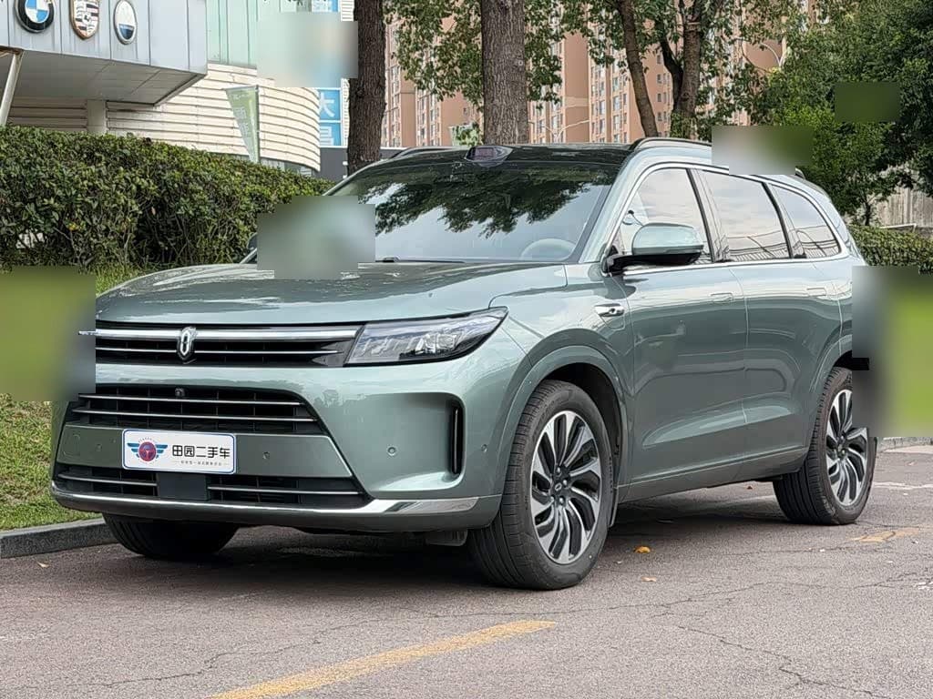 2023 AITO Wenjie AITO M7 front exterior