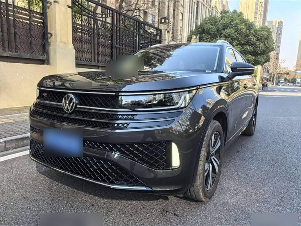 2025 Volkswagen Talagon front exterior
