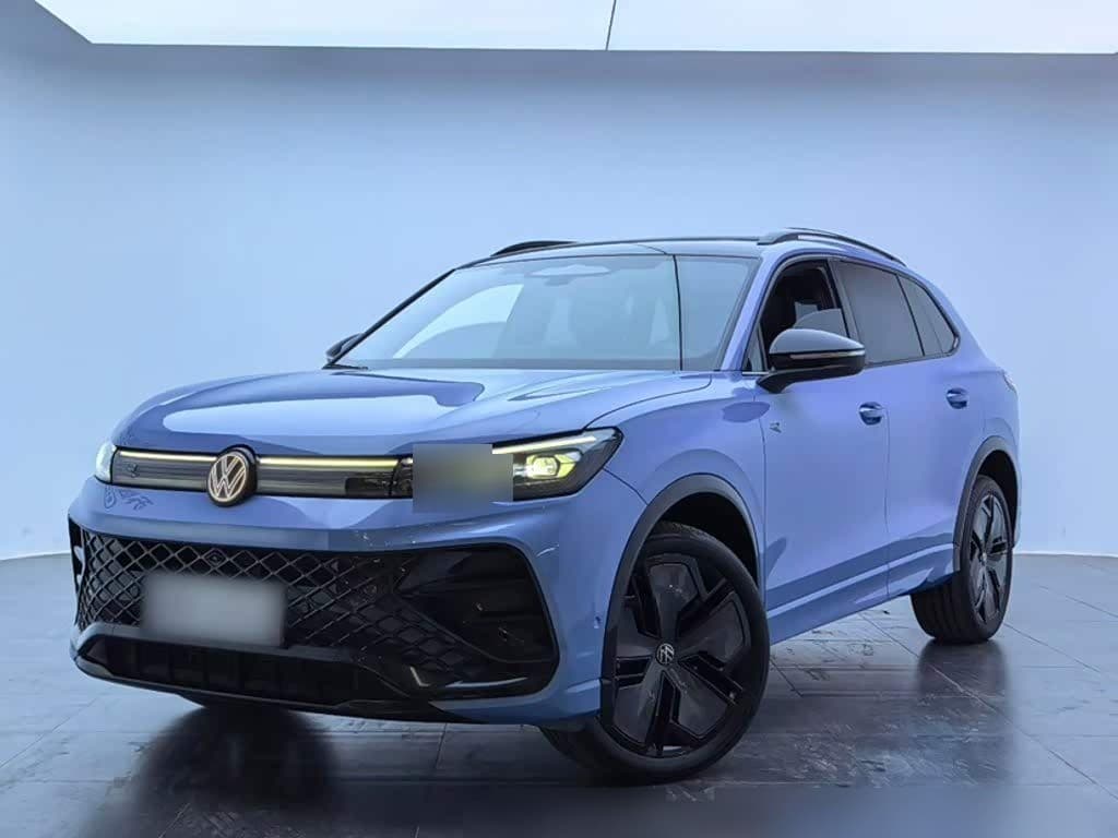 2024 Volkswagen Tiguan L front exterior