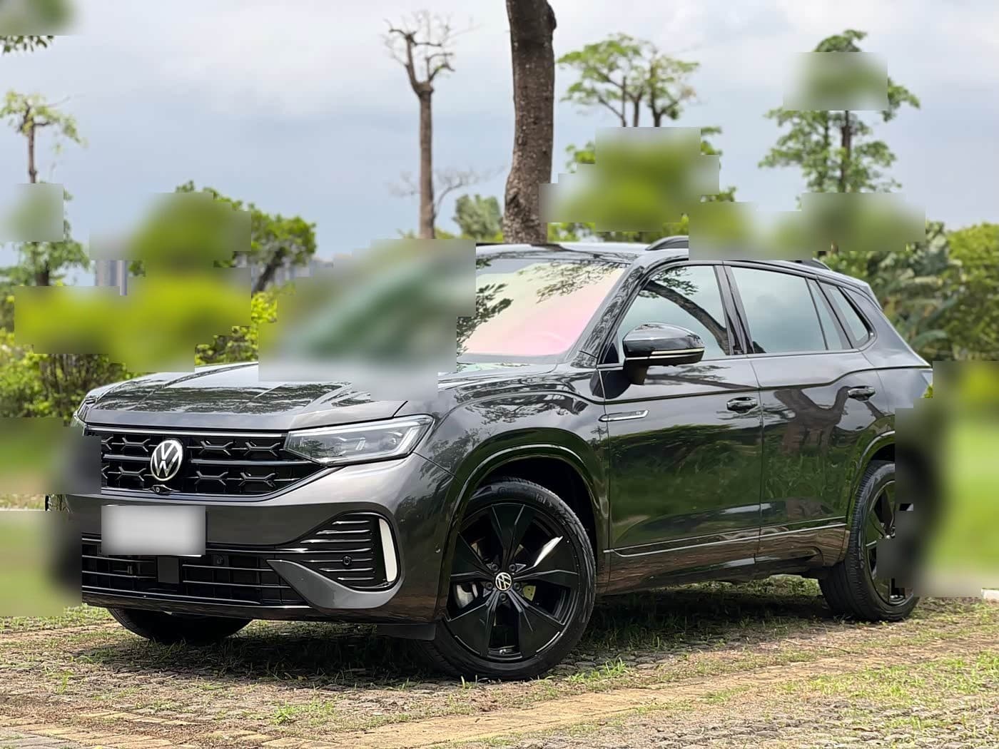 2023 Volkswagen Tayron front exterior