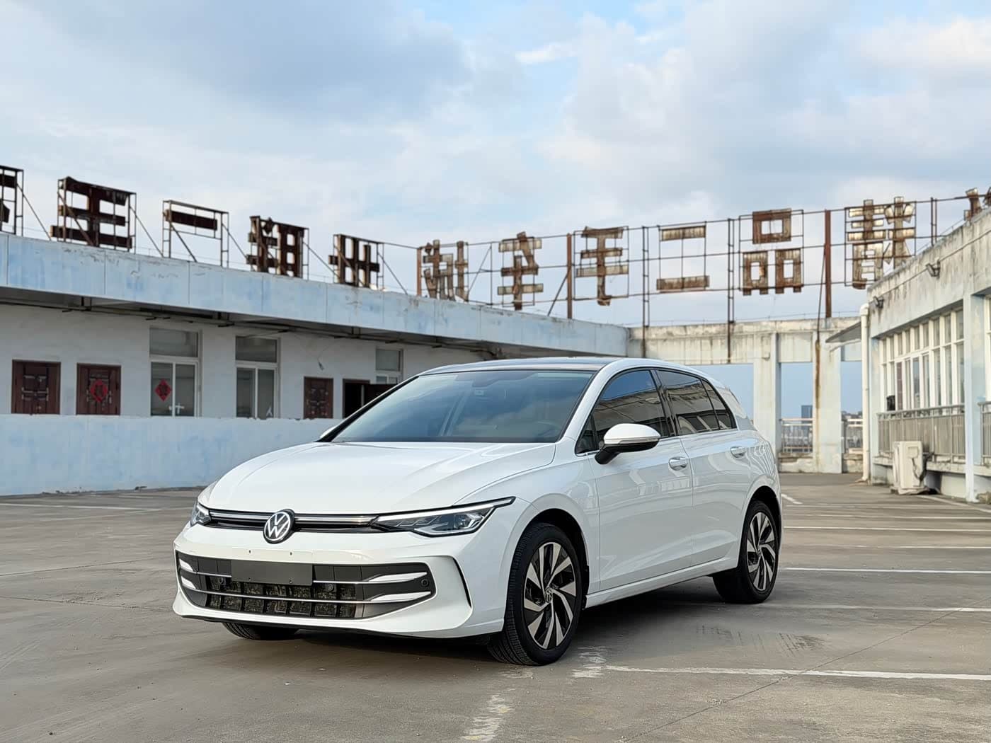 2024 Volkswagen Golf