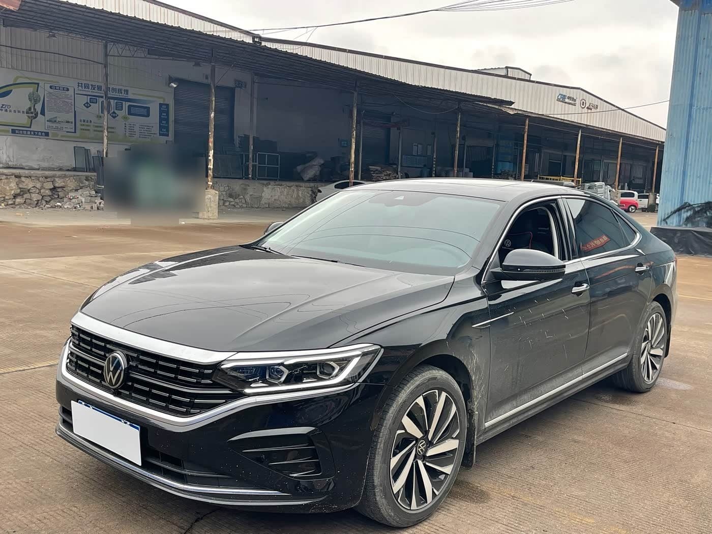 2025 Volkswagen Passat front exterior