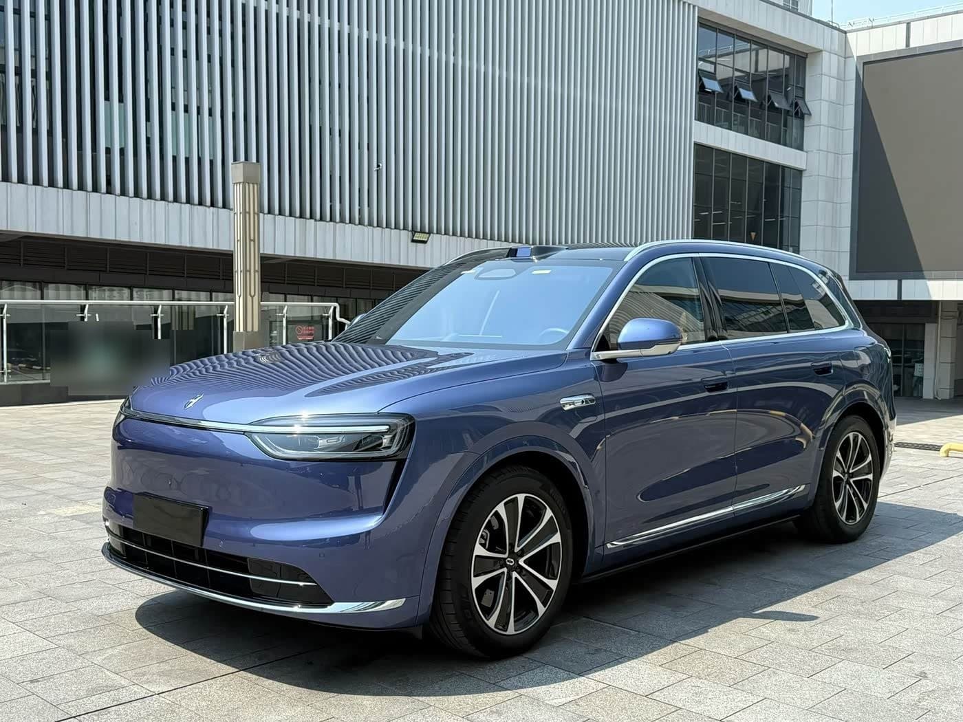 2025 AITO Wenjie AITO M7 front exterior