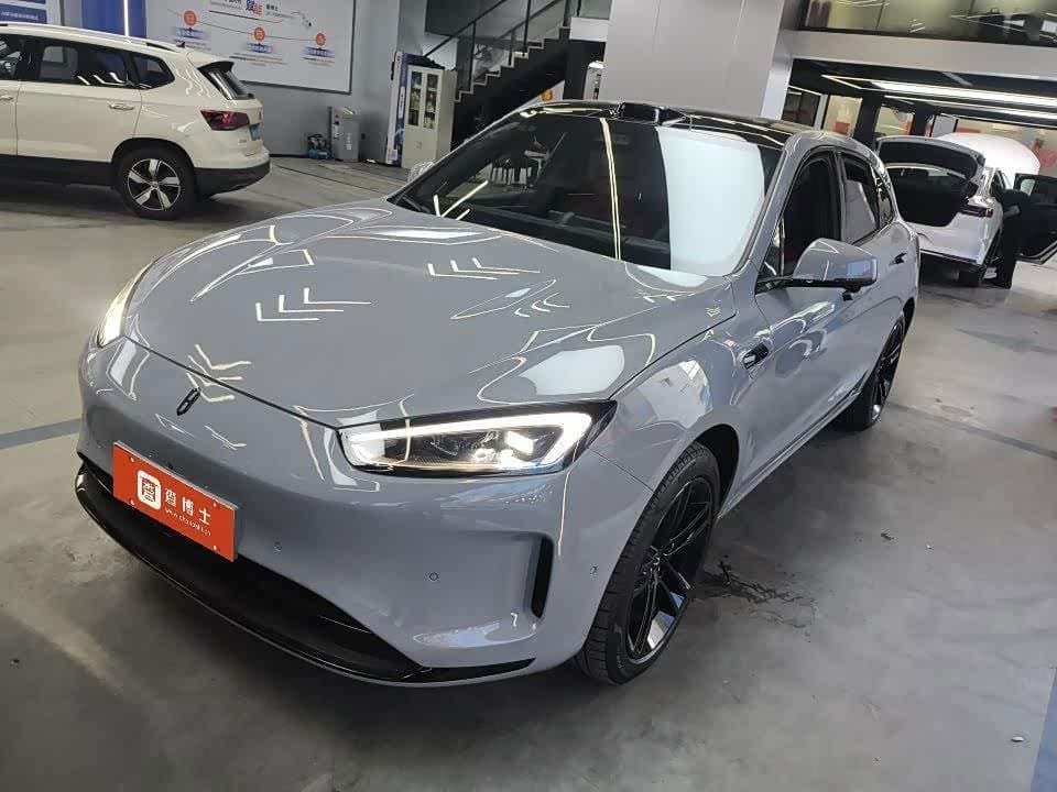 2025 AITO Wenjie AITO M5 front exterior