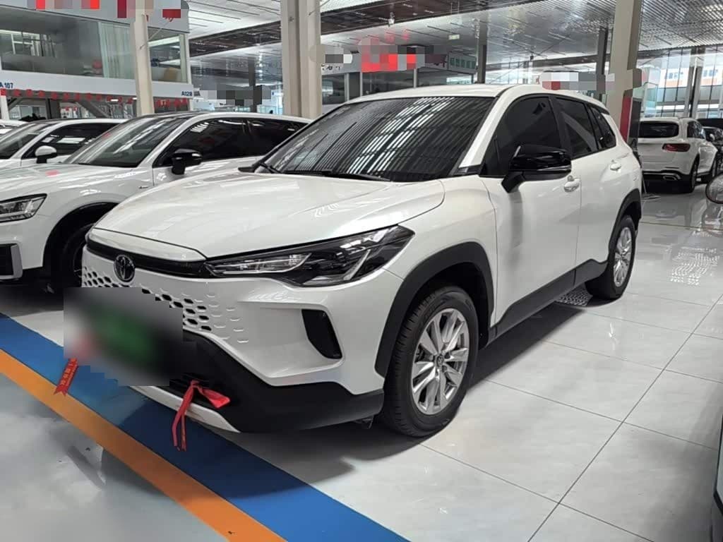 2025 Toyota Corolla Cross front exterior