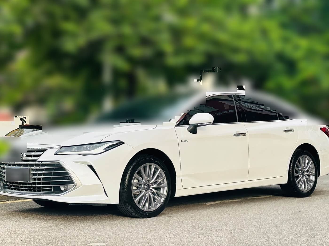 2024 Toyota Avalon front exterior