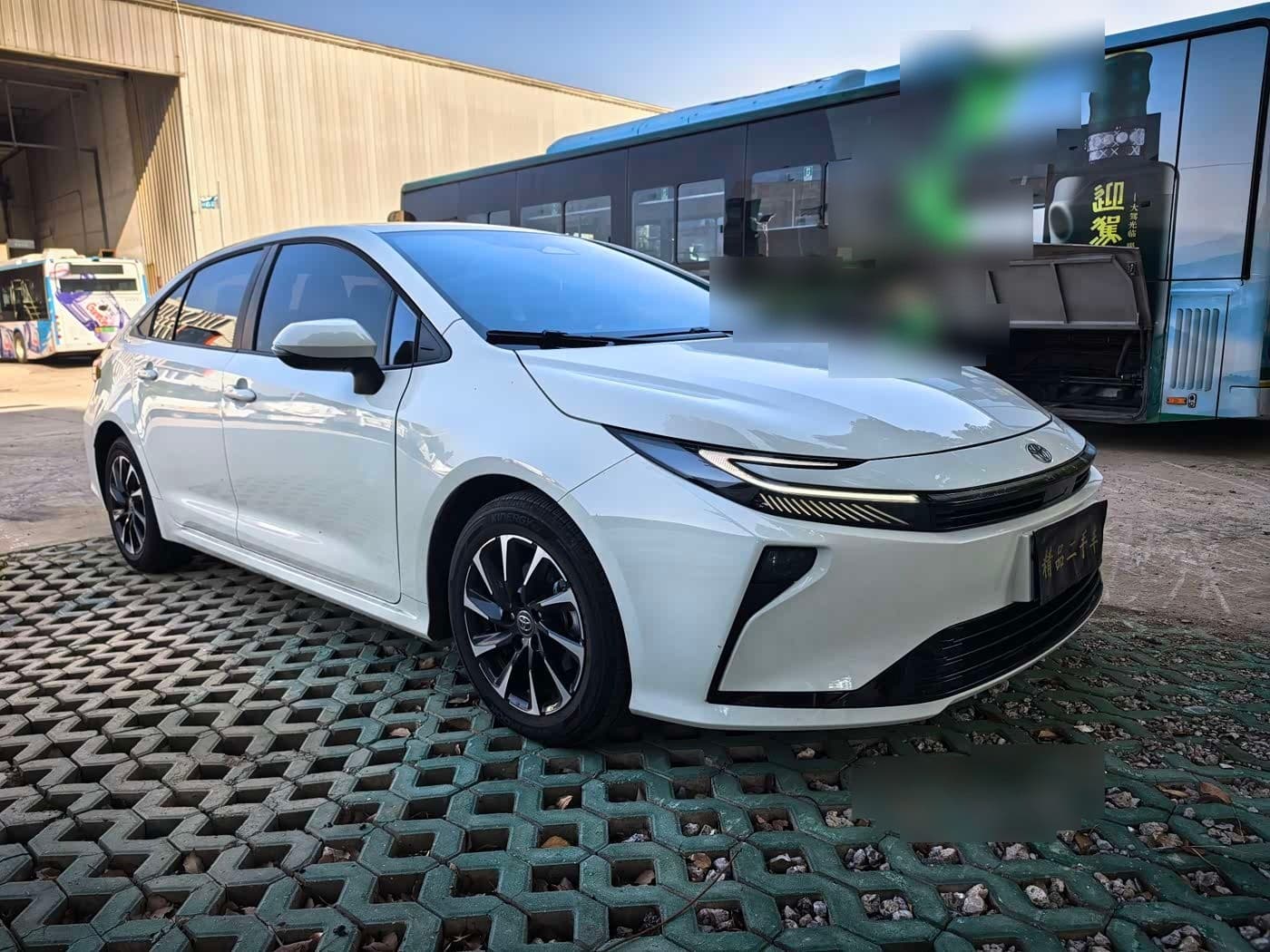 2025 Toyota Corolla front exterior