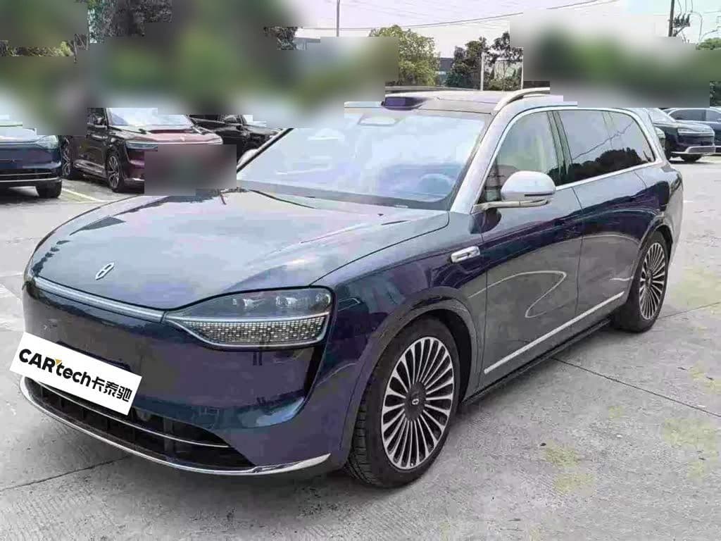 2025 AITO Wenjie AITO M9 front exterior