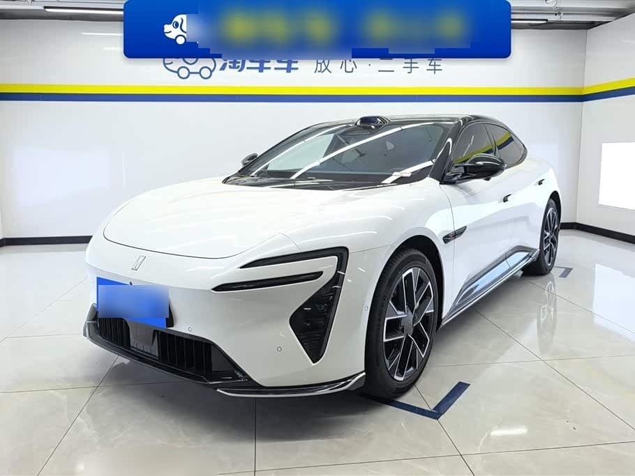 2025 Avatr 06 front exterior