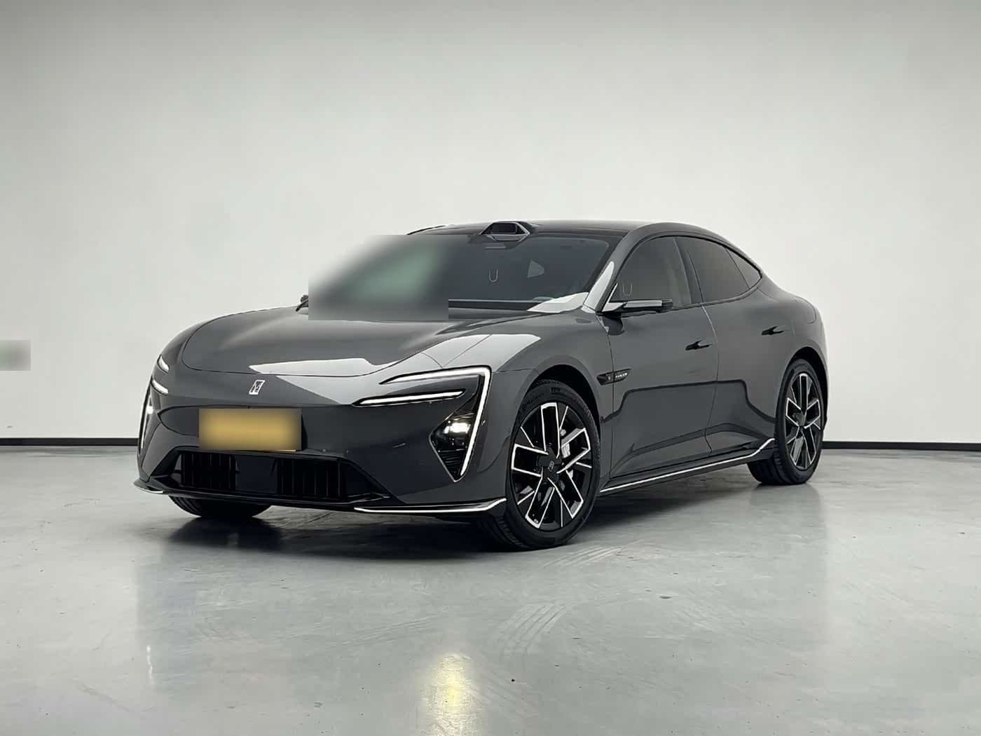 2025 Avatr 06 front exterior