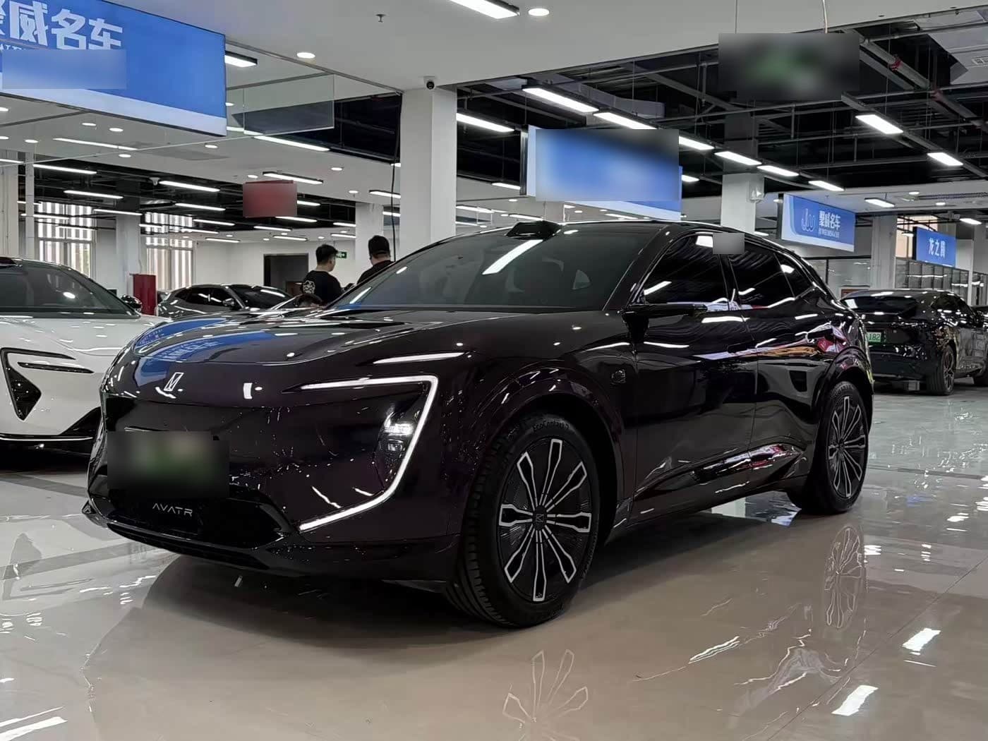 2024 Avatr 07 front exterior