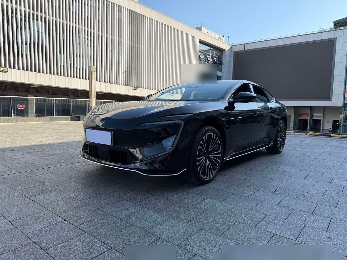 2025 Avatr 12 front exterior