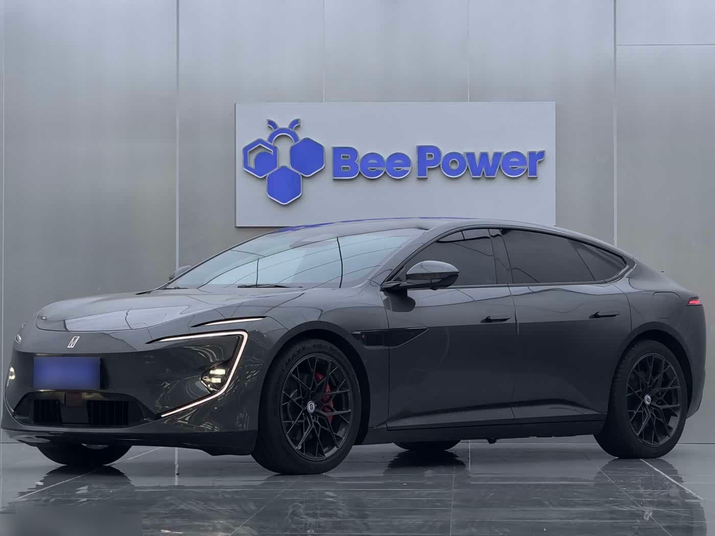 2023 Avatr 12 front exterior