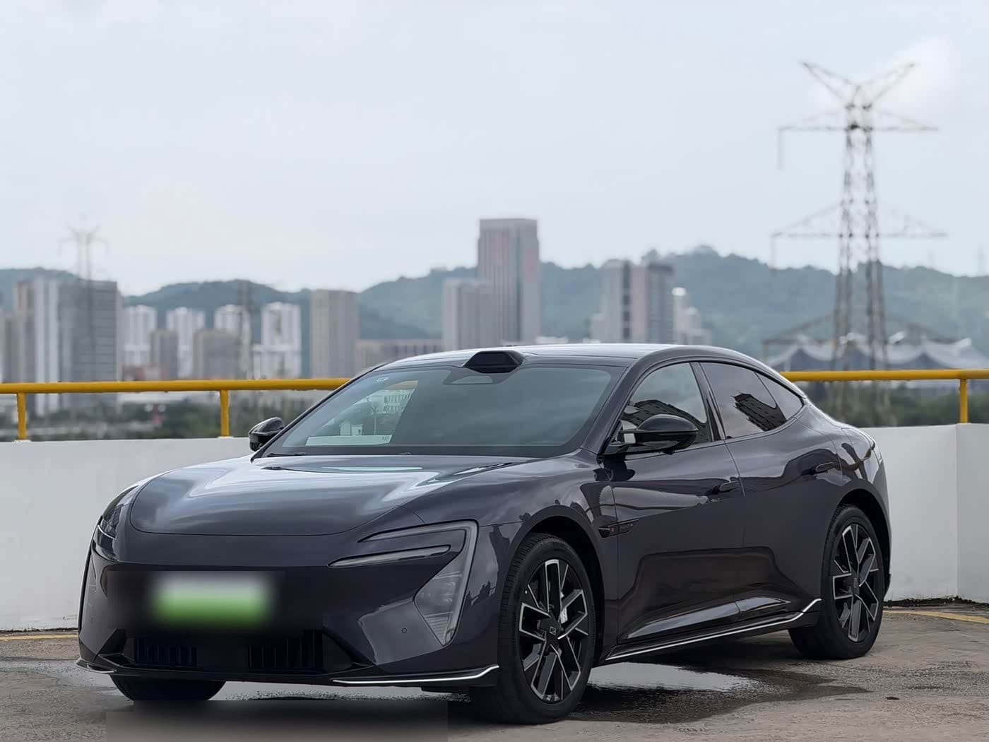 2025 Avatr 06 front exterior