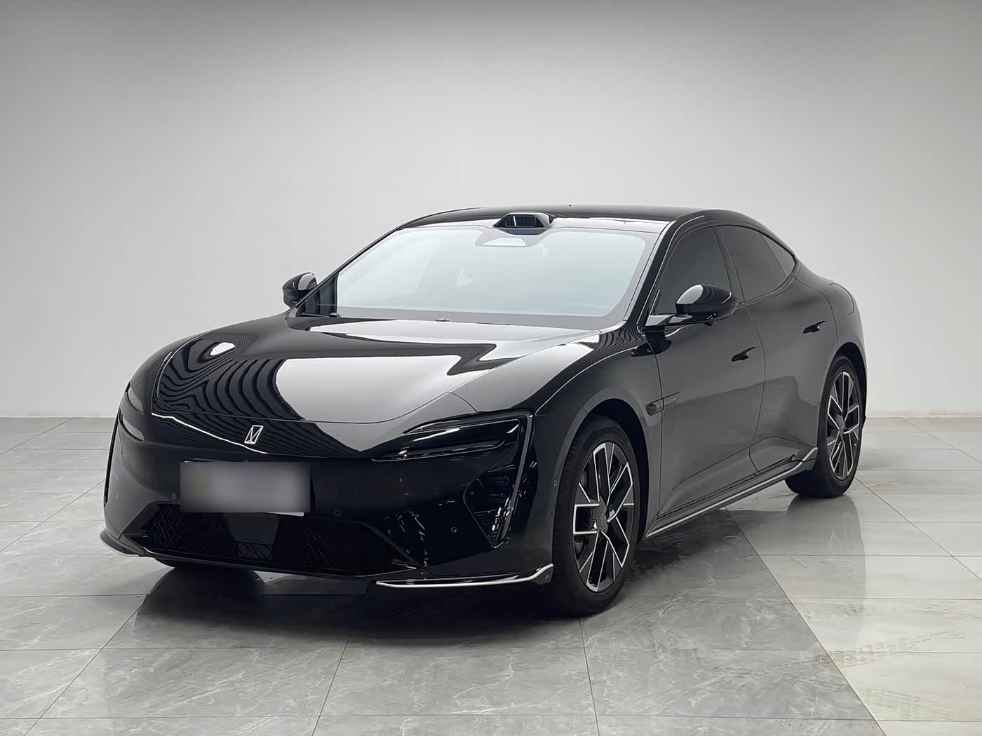 2025 Avatr 06 front exterior