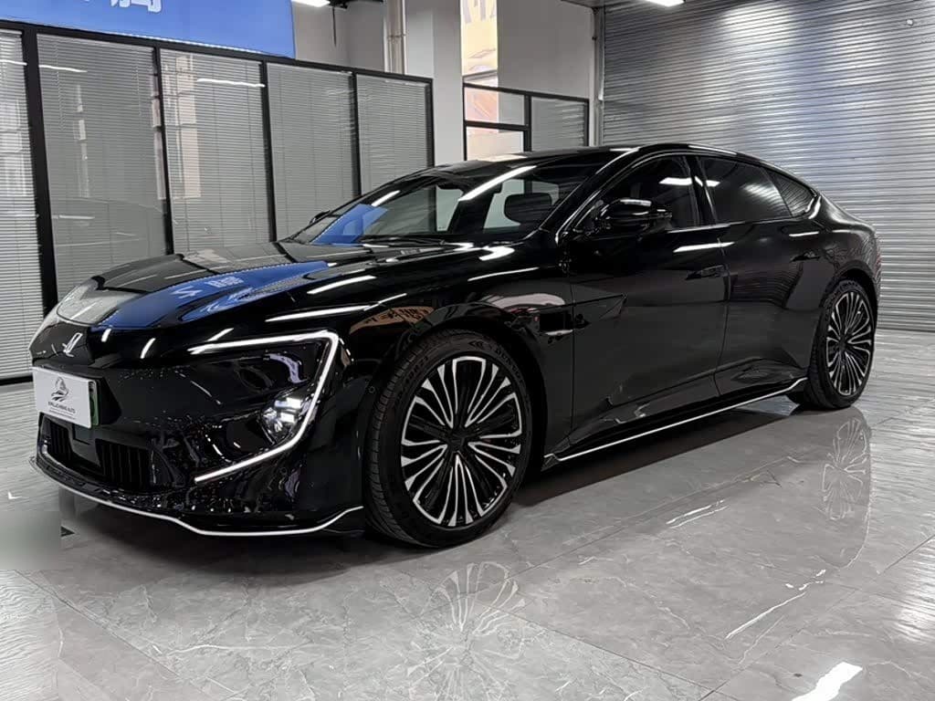 2025 Avatr 12 front exterior