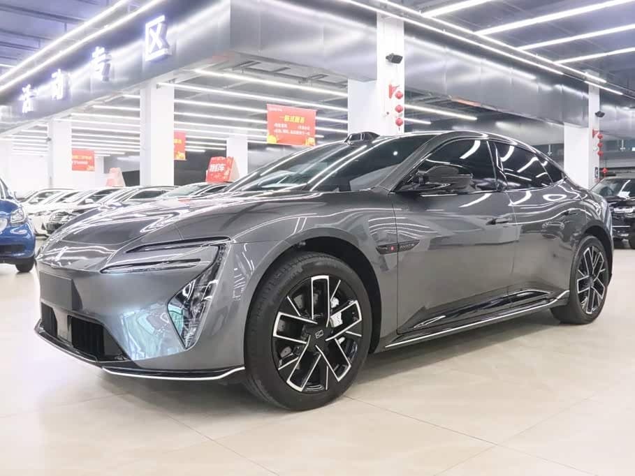 2025 Avatr 06 front exterior