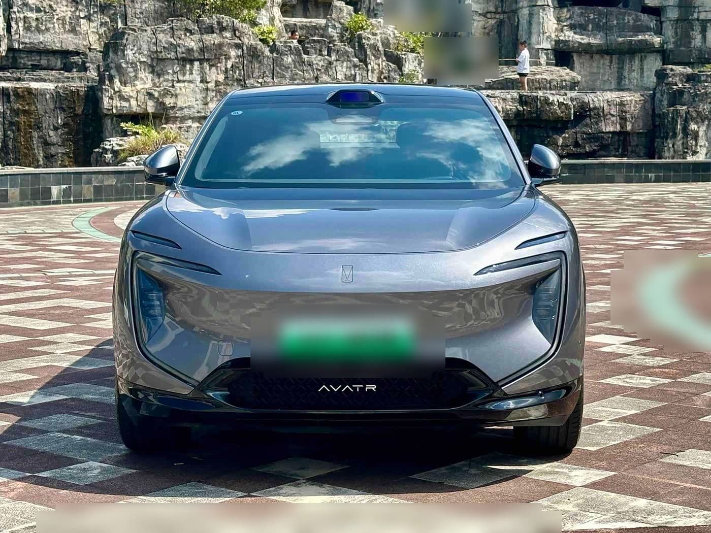2024 Avatr 07 front exterior