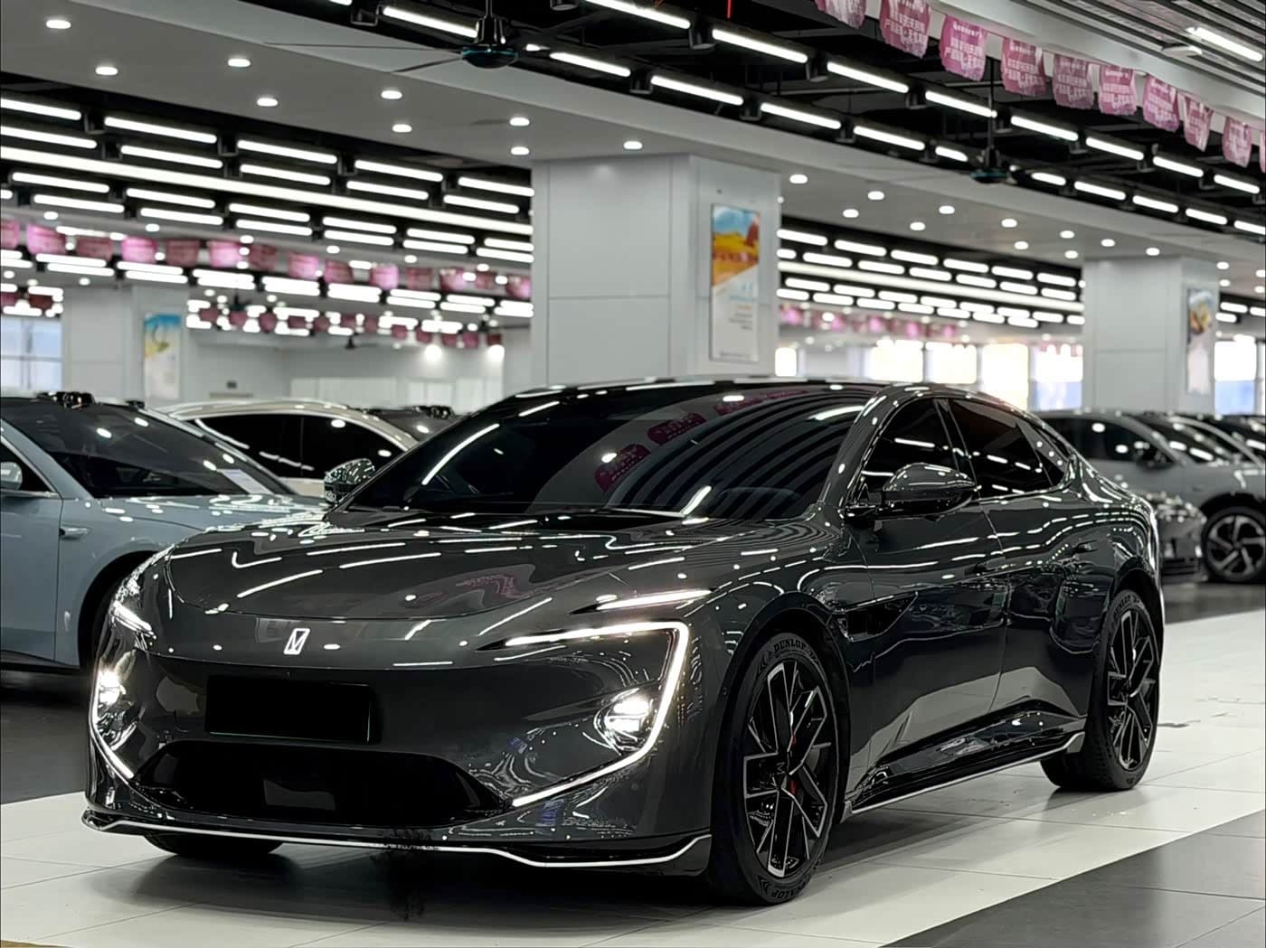 2023 Avatr 12 front exterior
