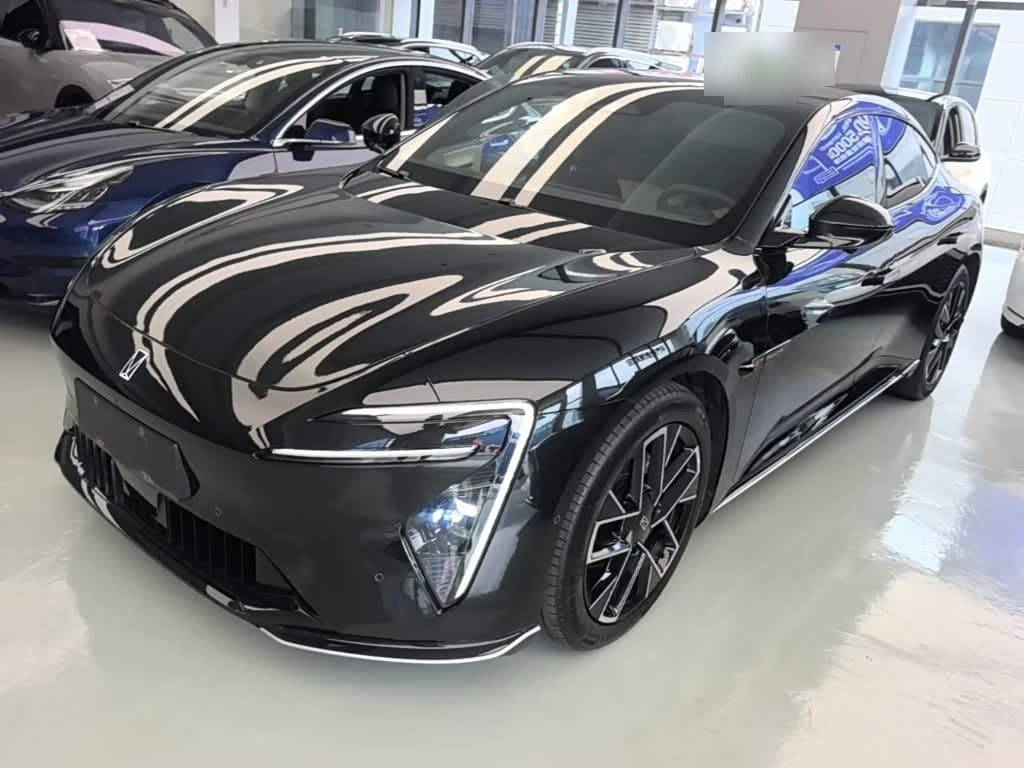 2025 Avatr 06 front exterior