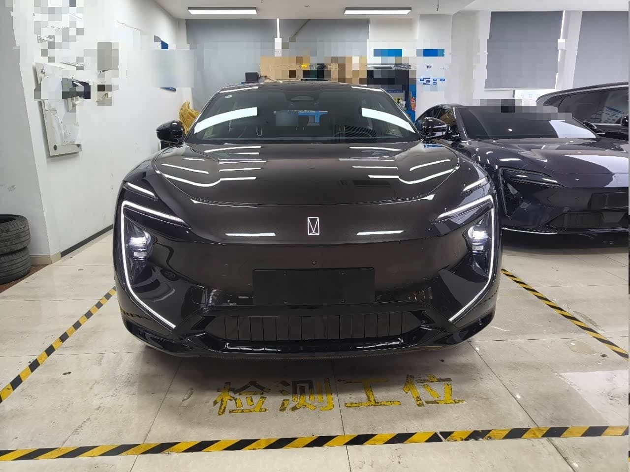 2024 Avatr 07 front exterior