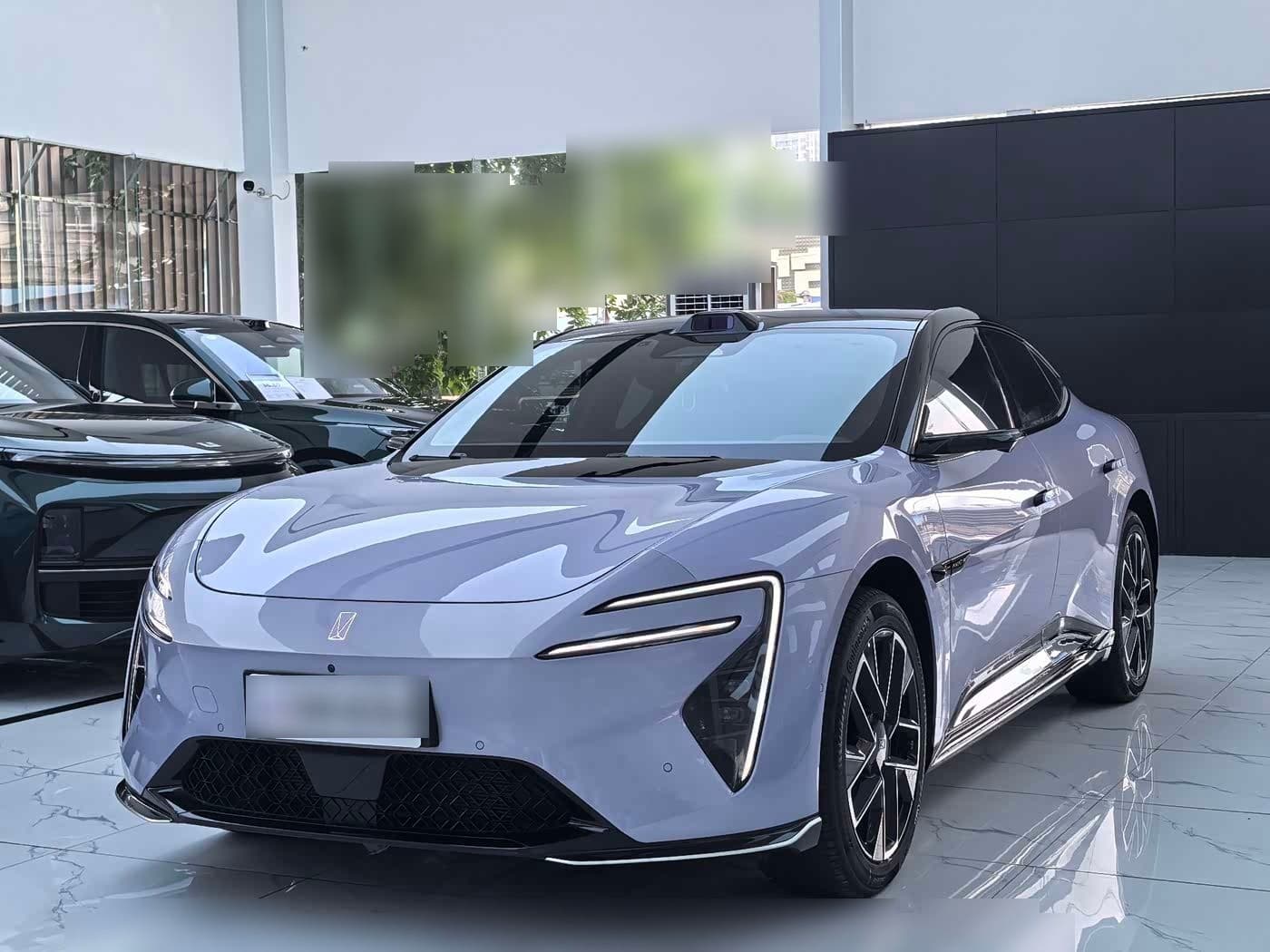 2025 Avatr 06 front exterior