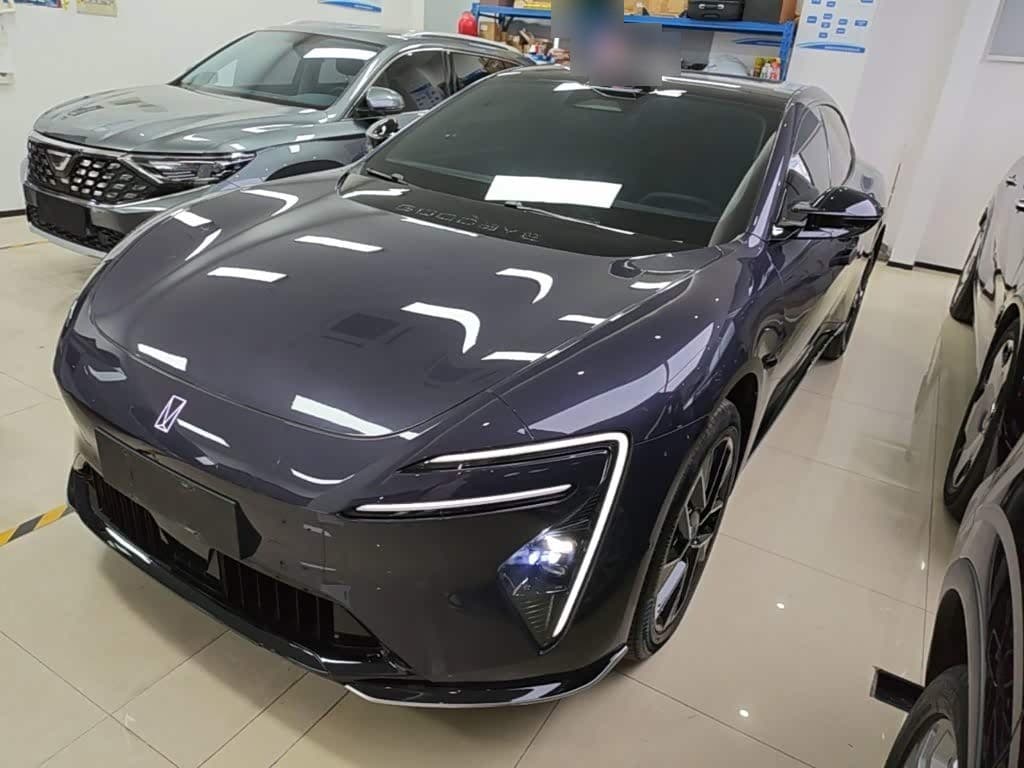 2025 Avatr 06 front exterior