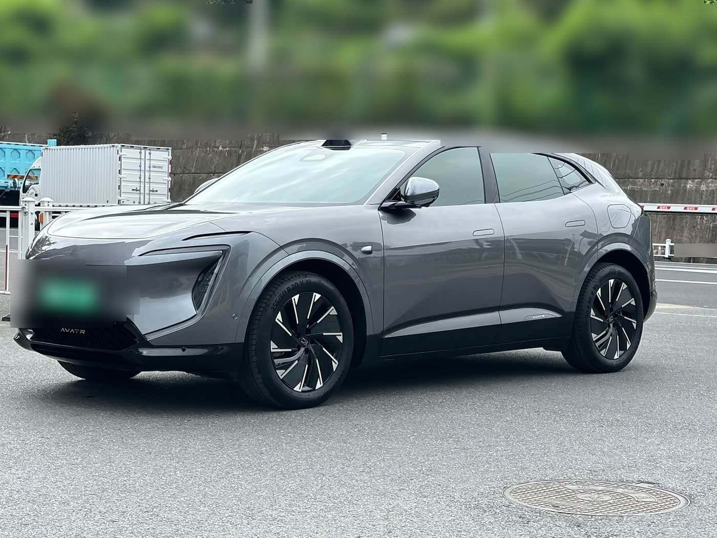 2024 Avatr 07 front exterior