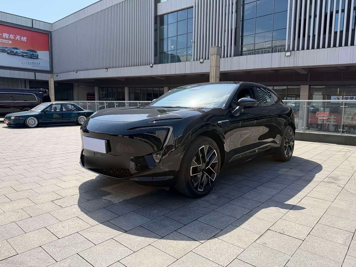 2025 Avatr 11 front exterior