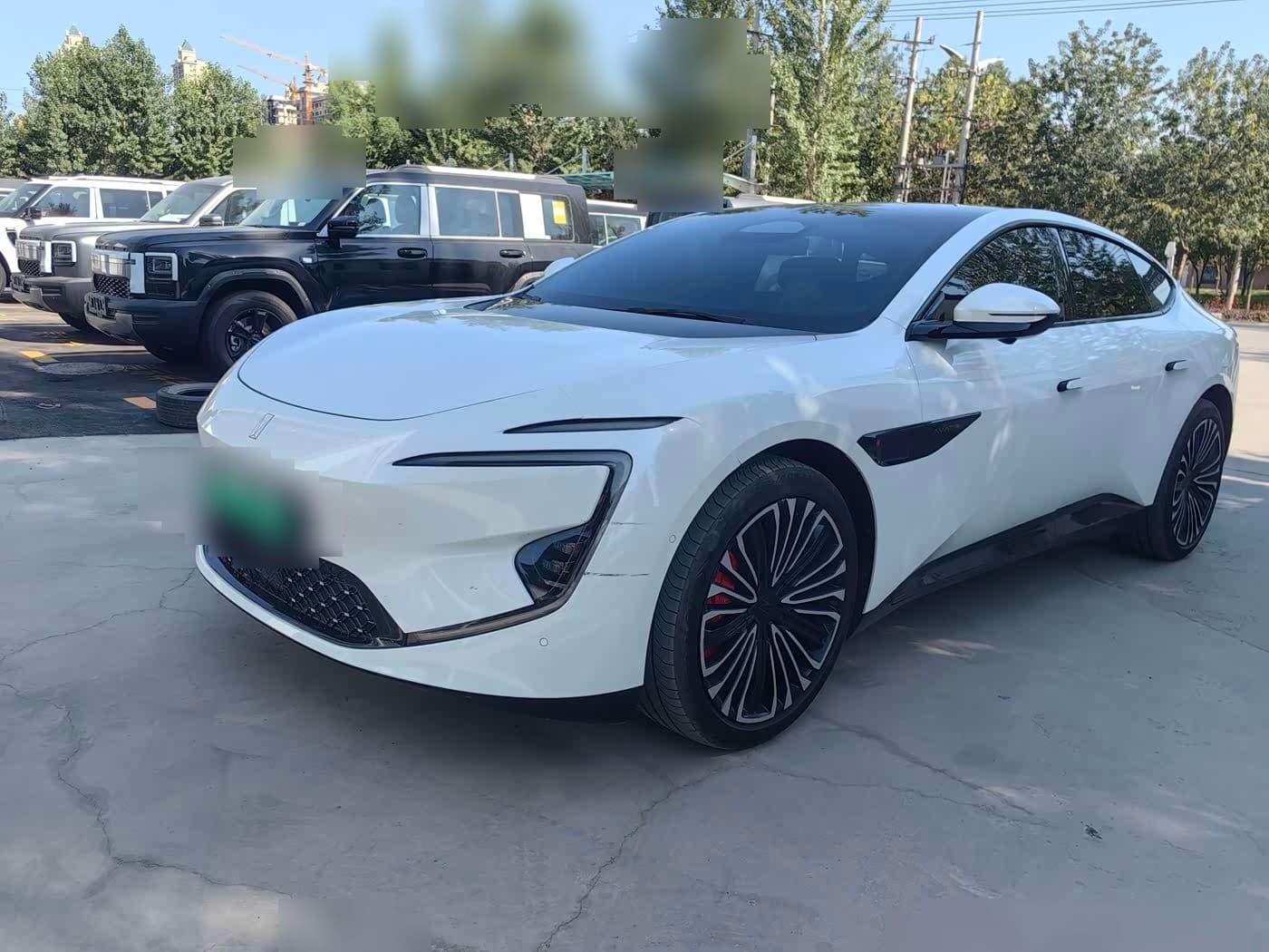 2025 Avatr 12 front exterior
