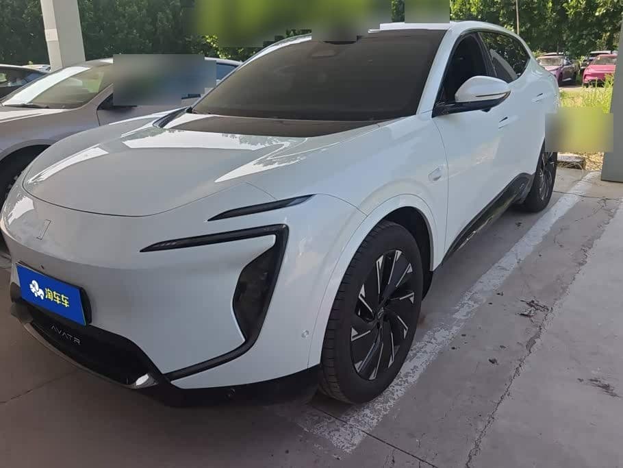 2024 Avatr 07 front exterior