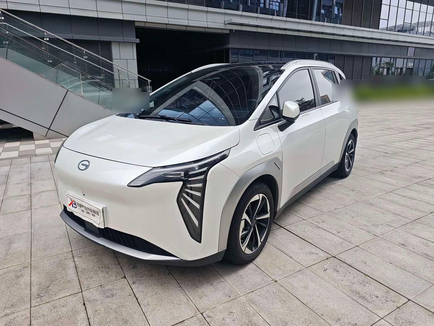2023 Aion Y front exterior