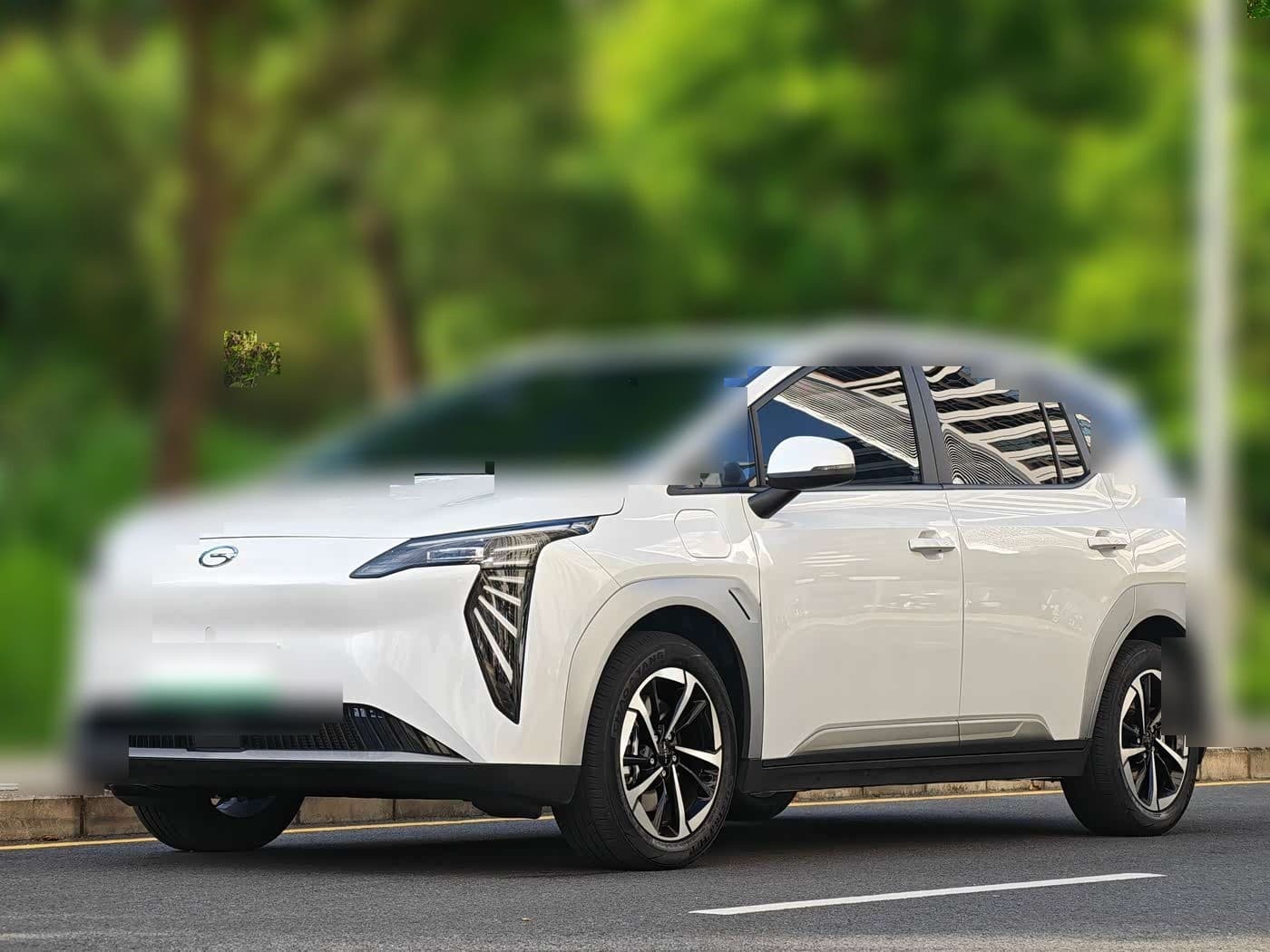2025 Aion Y front exterior