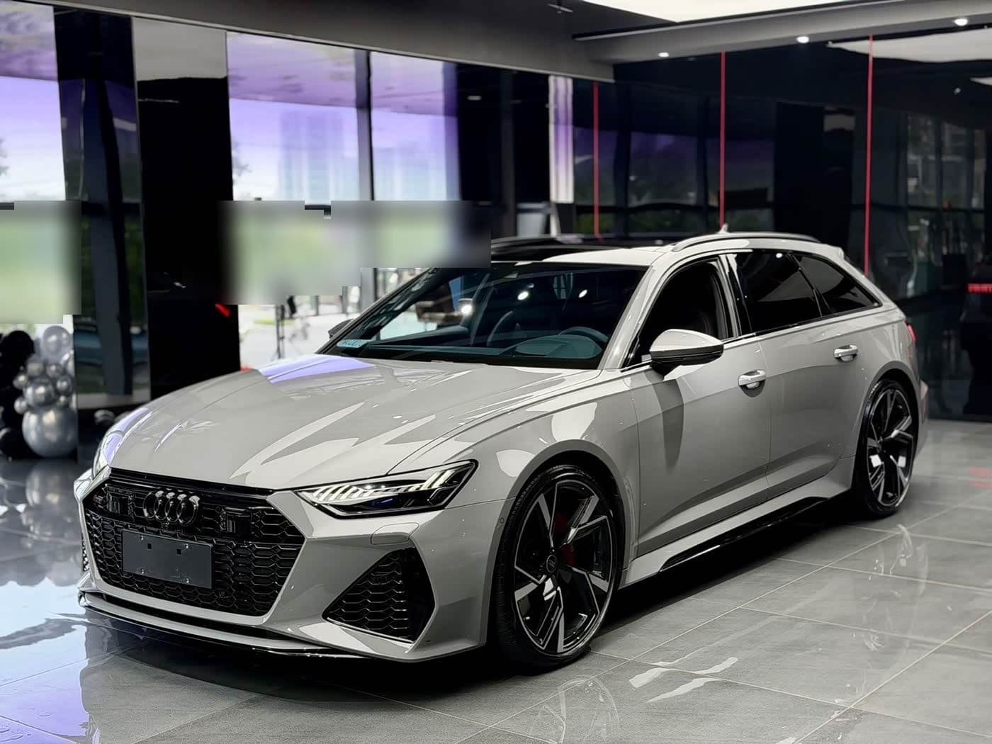 2025 Audi RS 6 front exterior