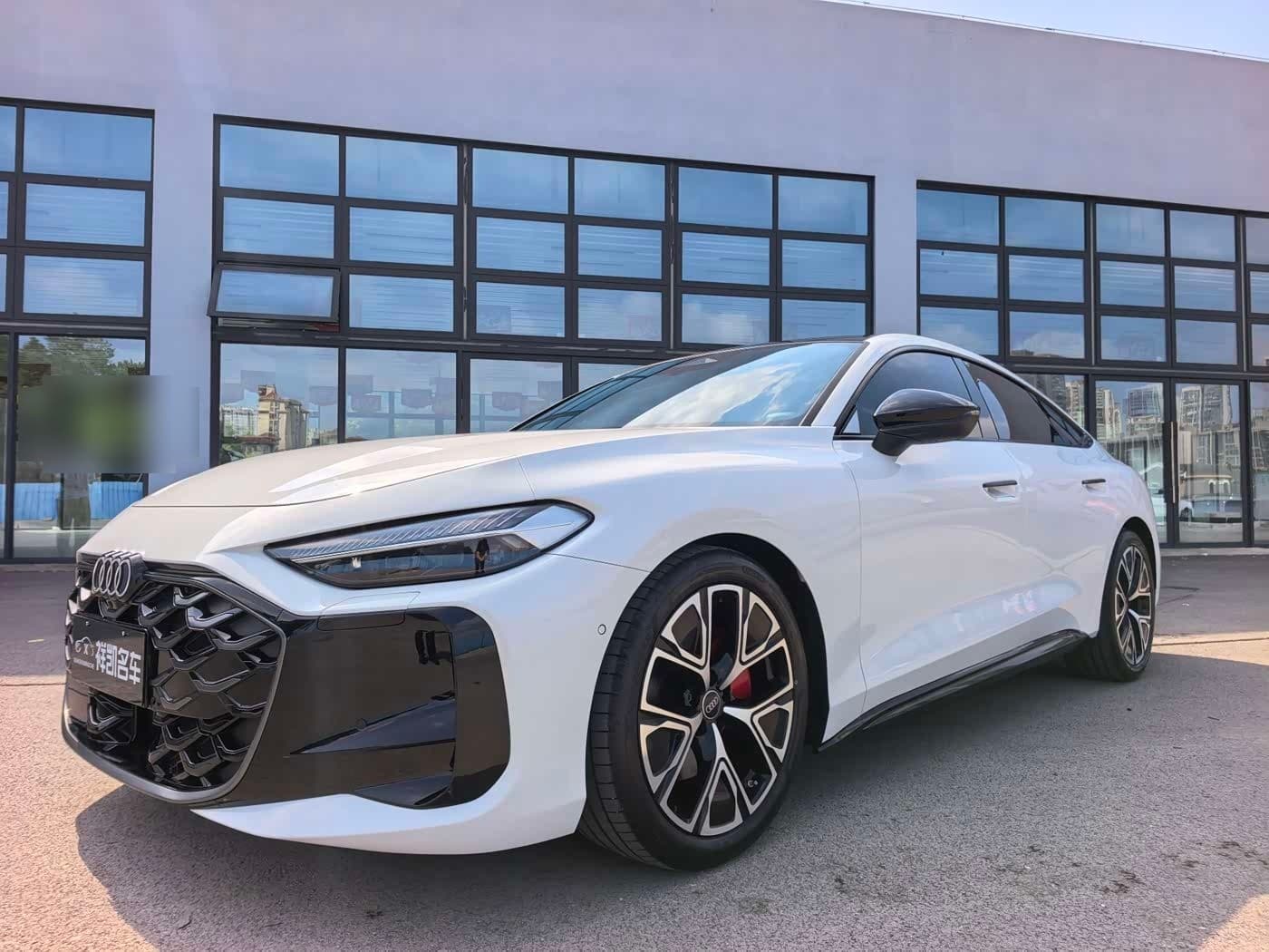 2025 Audi A5L Sportback front exterior