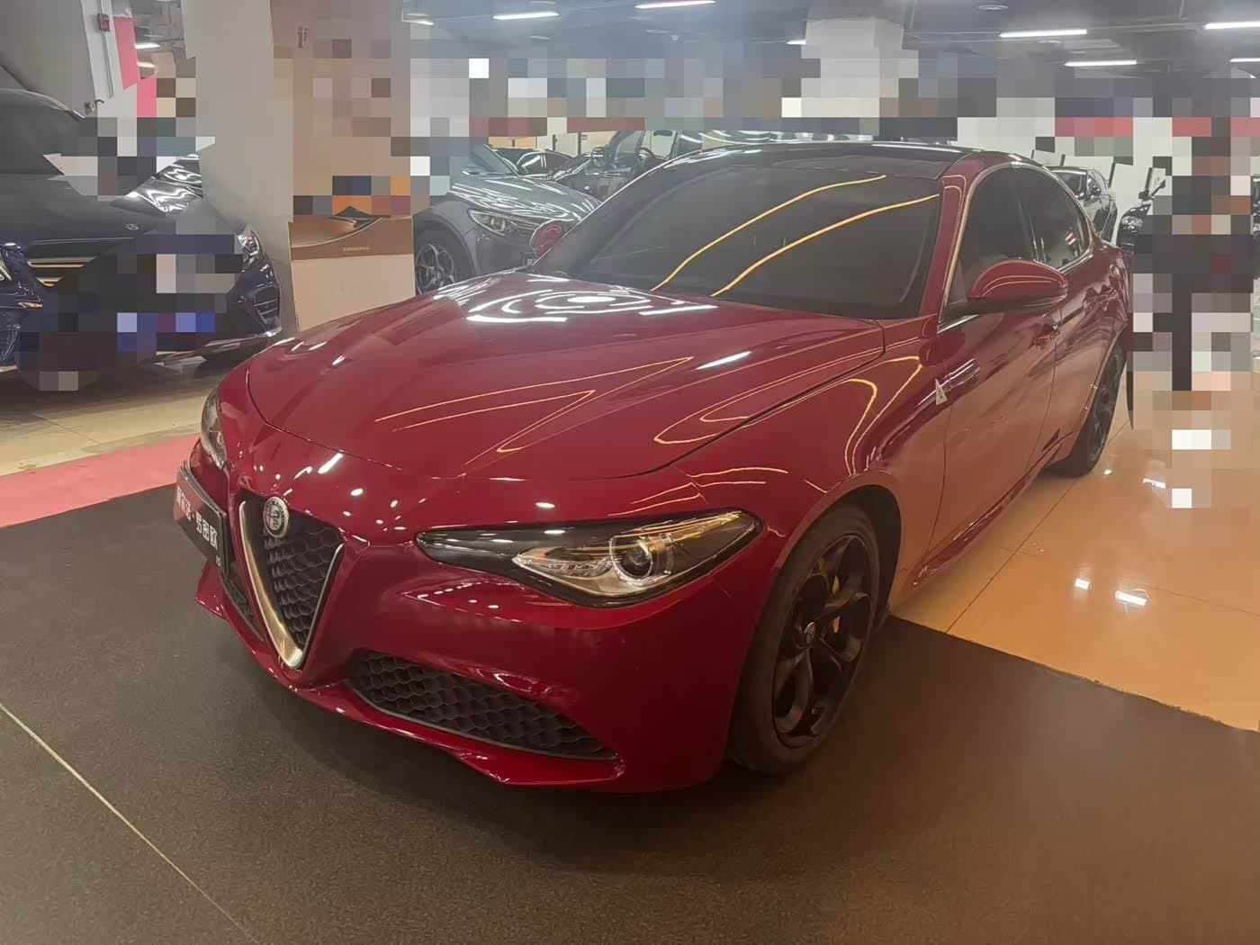 2019 Alfa Romeo Giulia front exterior