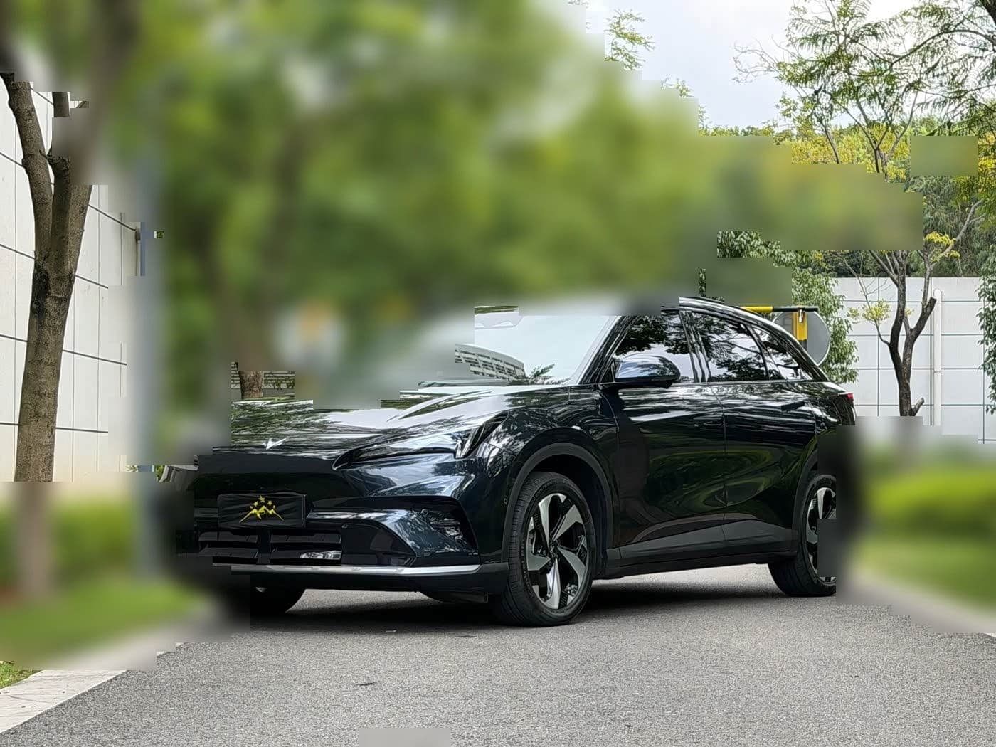 2025 Arcfox Alpha T5 front exterior