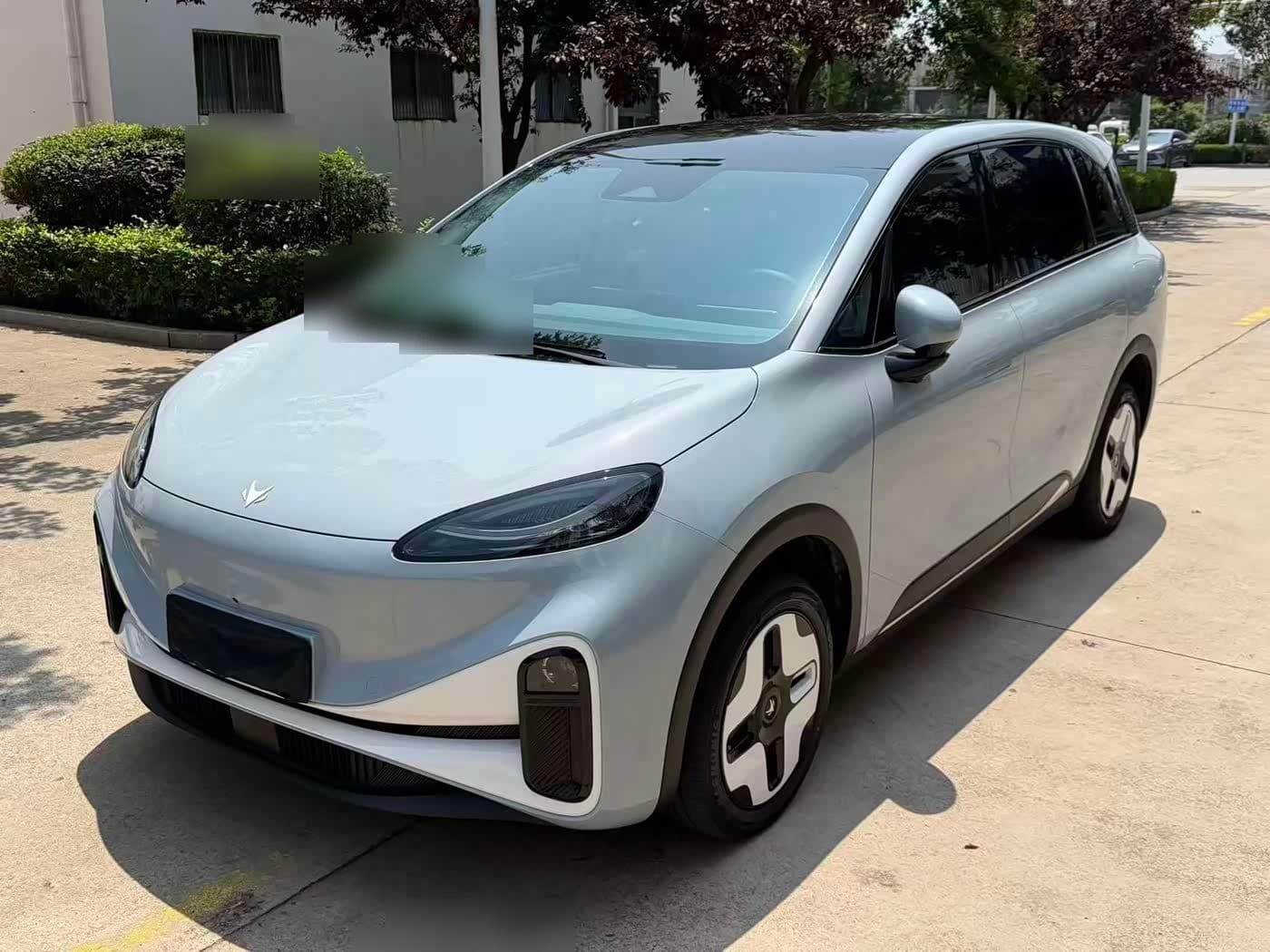 2024 Arcfox Koala S front exterior