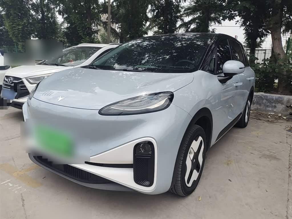 2023 Arcfox Koala front exterior