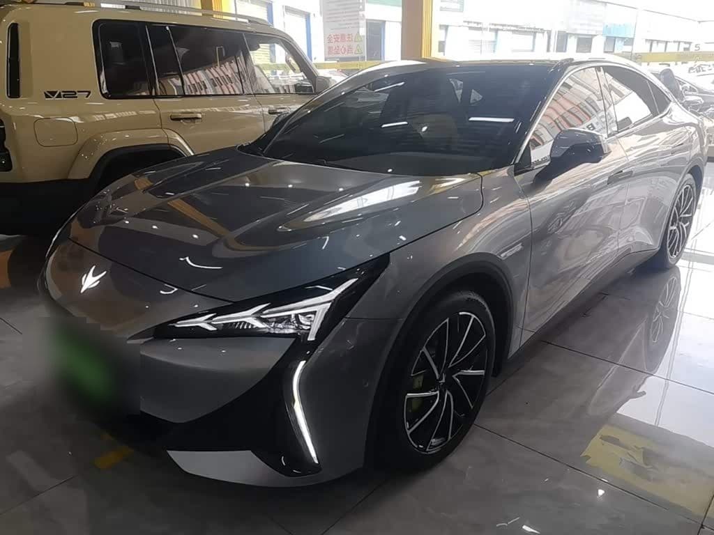 2024 Arcfox Alpha S5 front exterior