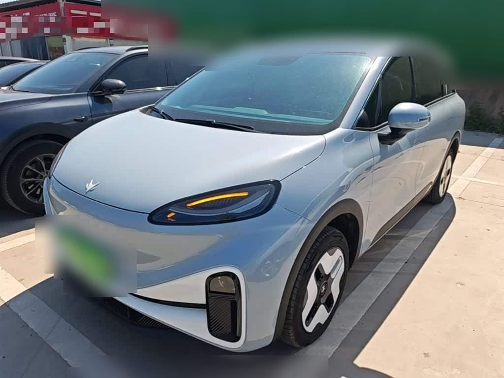 2024 Arcfox Koala S front exterior