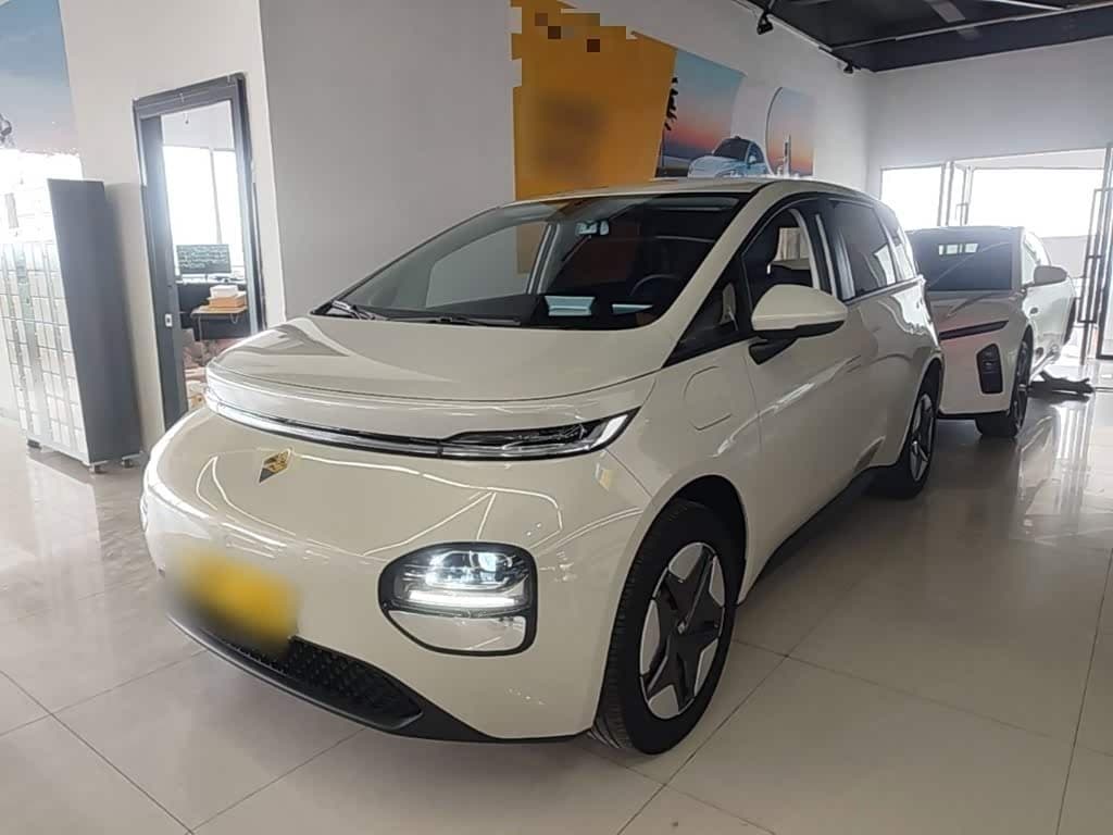 2023 Baojun Cloud front exterior